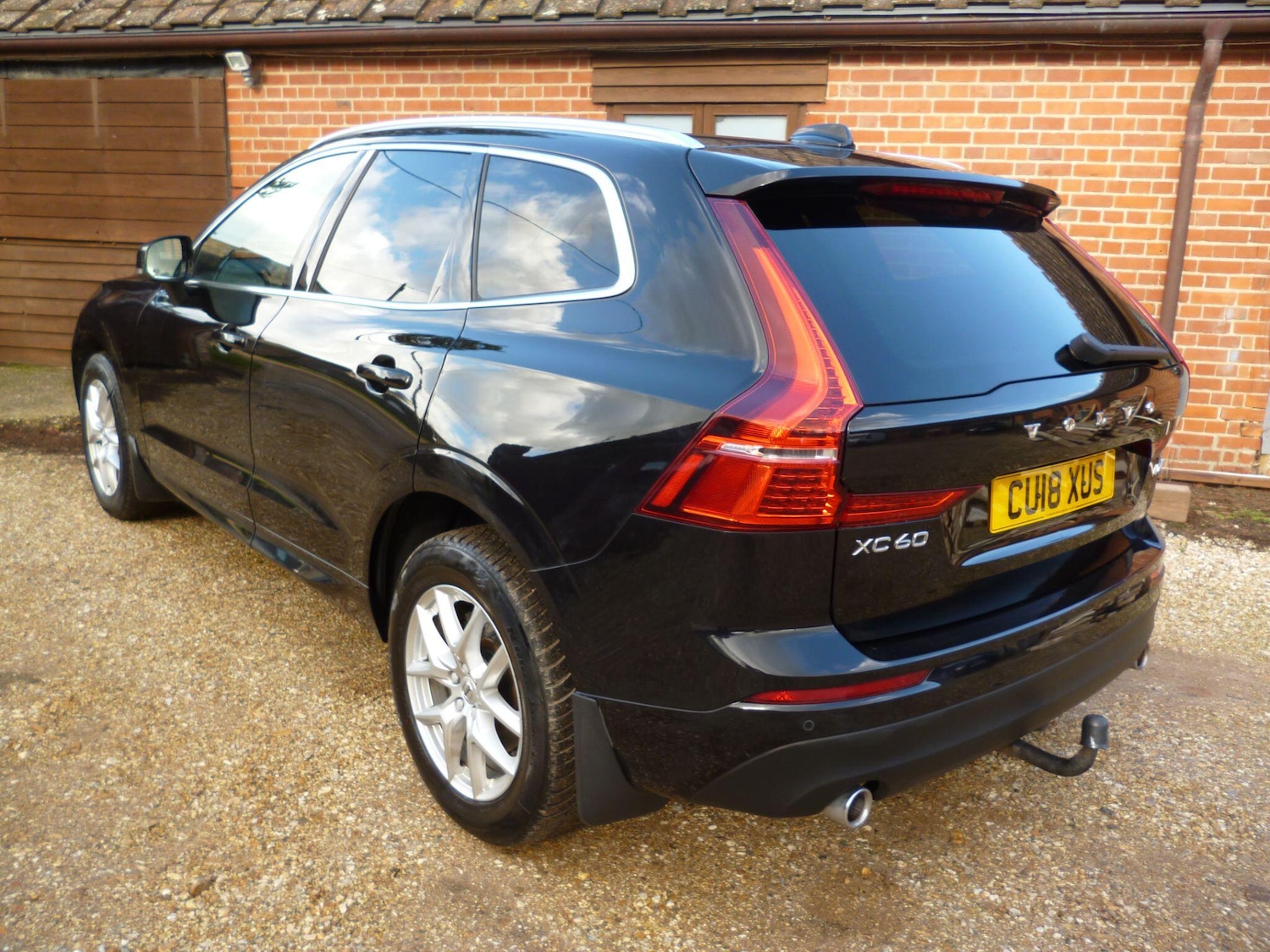 Used Volvo XC60 2018 for sale - 76498692: Photo 8