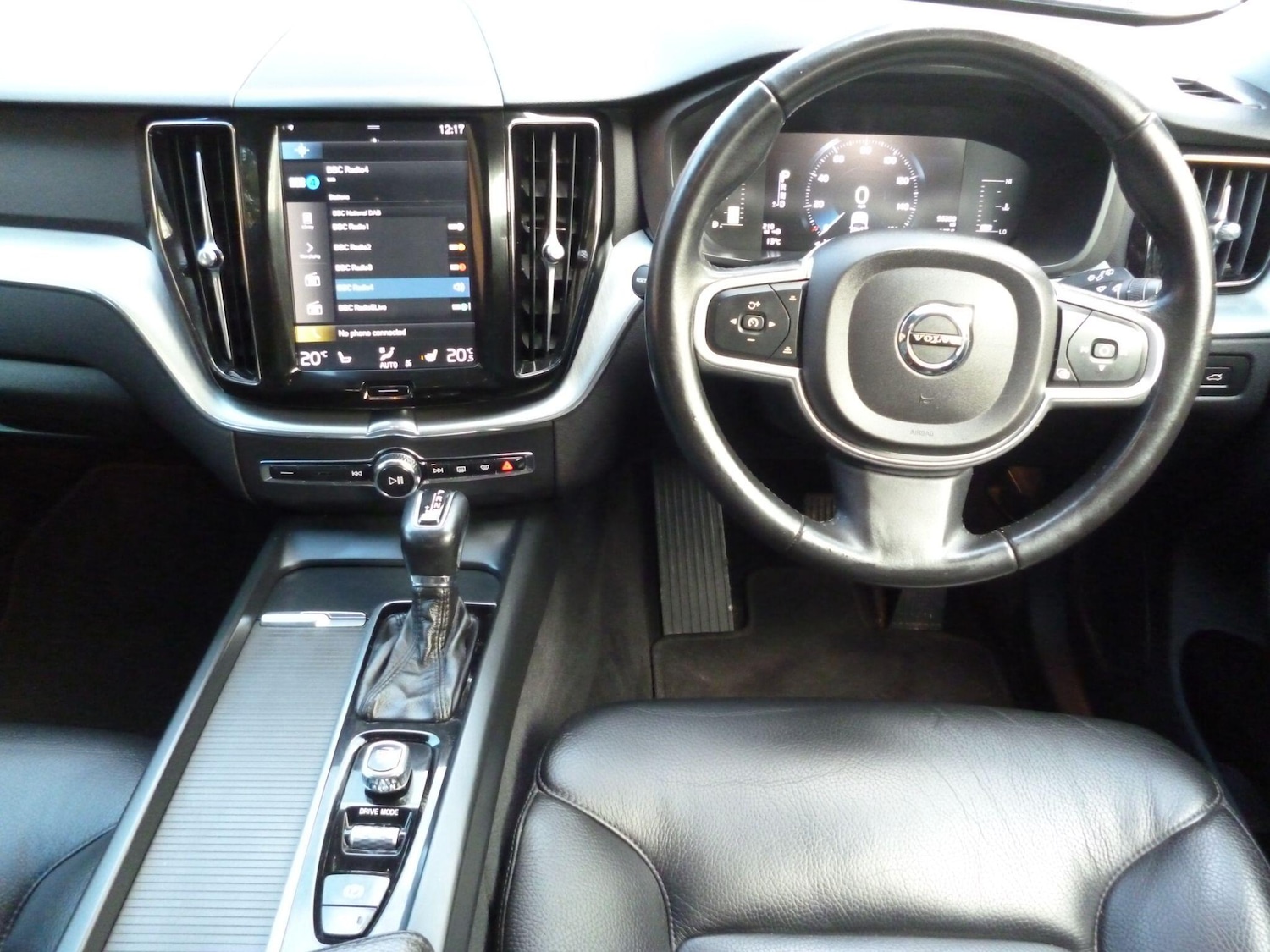 Used Volvo XC60 2018 for sale - 76498692: Photo 9