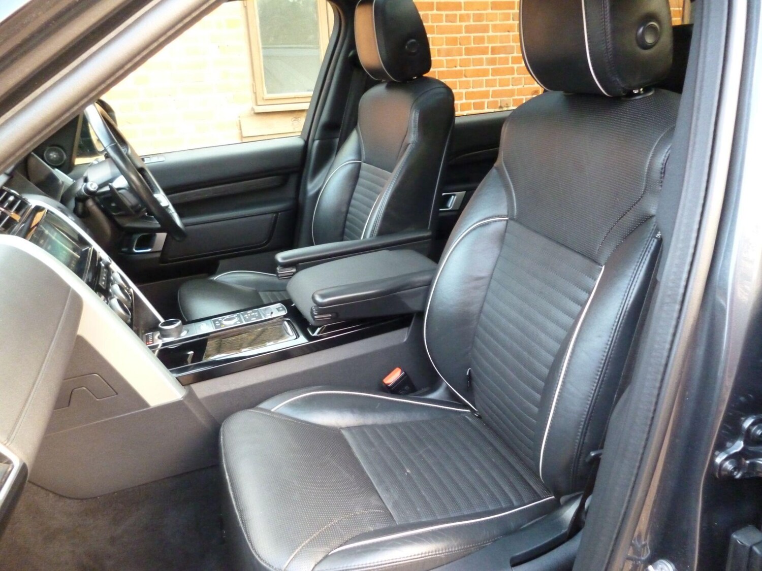 Used Land Rover Discovery 2019 for sale - 76990794: Photo 46