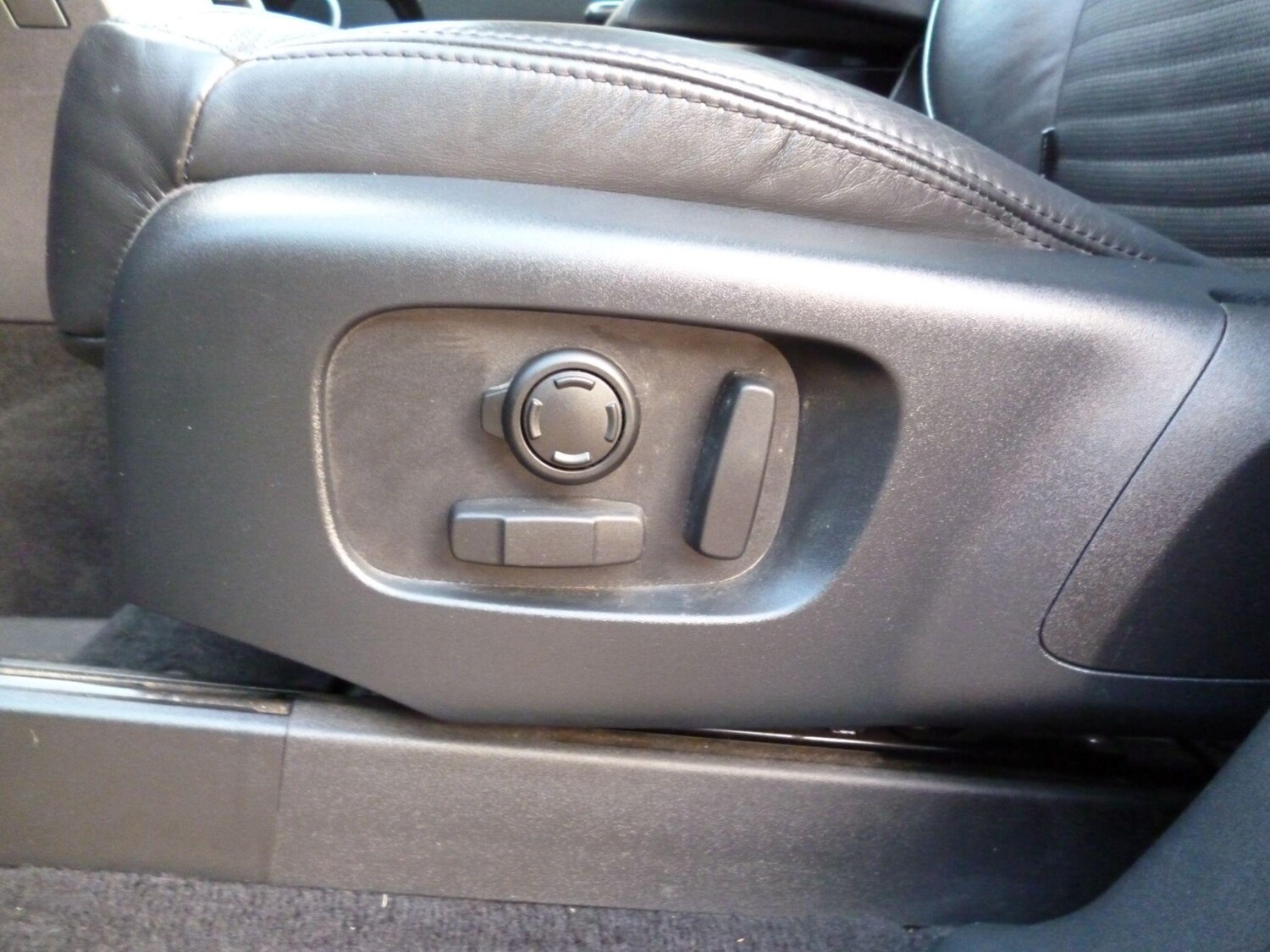 Used Land Rover Discovery 2019 for sale - 76990794: Photo 47