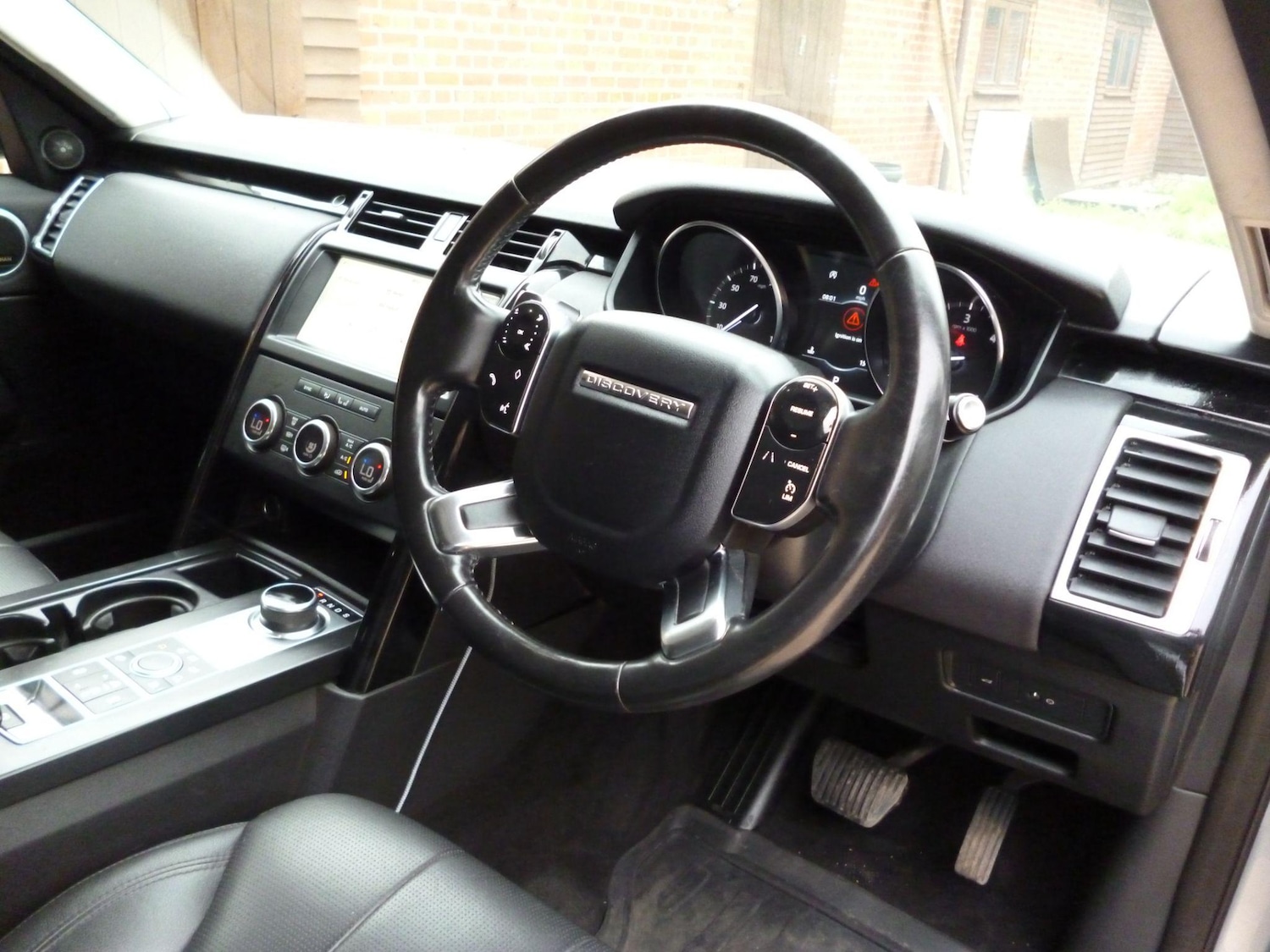 Used Land Rover Discovery 2019 for sale - 76991859: Photo 13