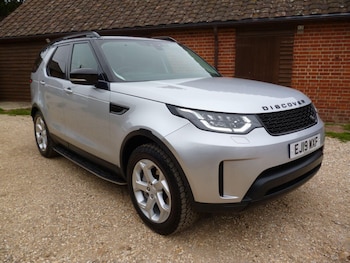 Used Land Rover Discovery 2019 for sale - 76991859: Photo