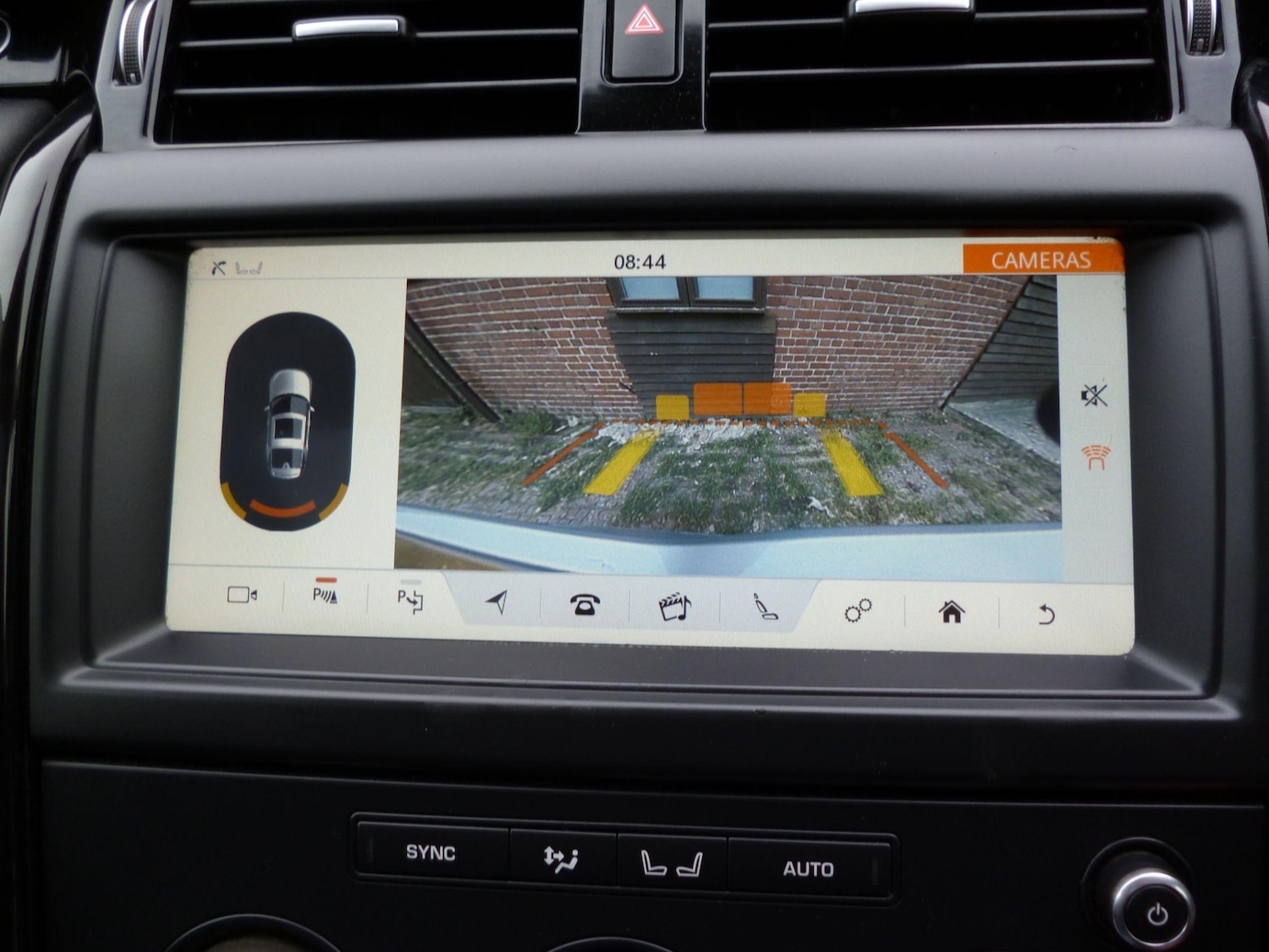 Used Land Rover Discovery 2019 for sale - 76991859: Photo 38