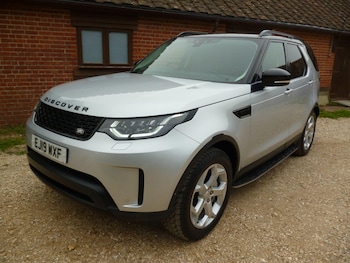 Used Land Rover Discovery 2019 for sale - 76991859: Photo