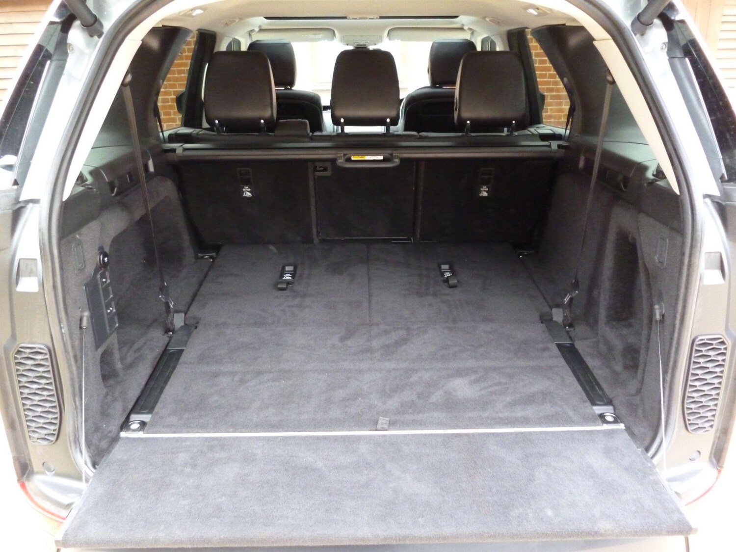 Used Land Rover Discovery 2019 for sale - 76991859: Photo 56