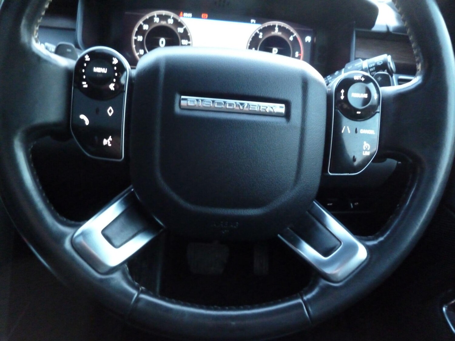 Used Land Rover Discovery 2019 for sale - 76765250: Photo 32