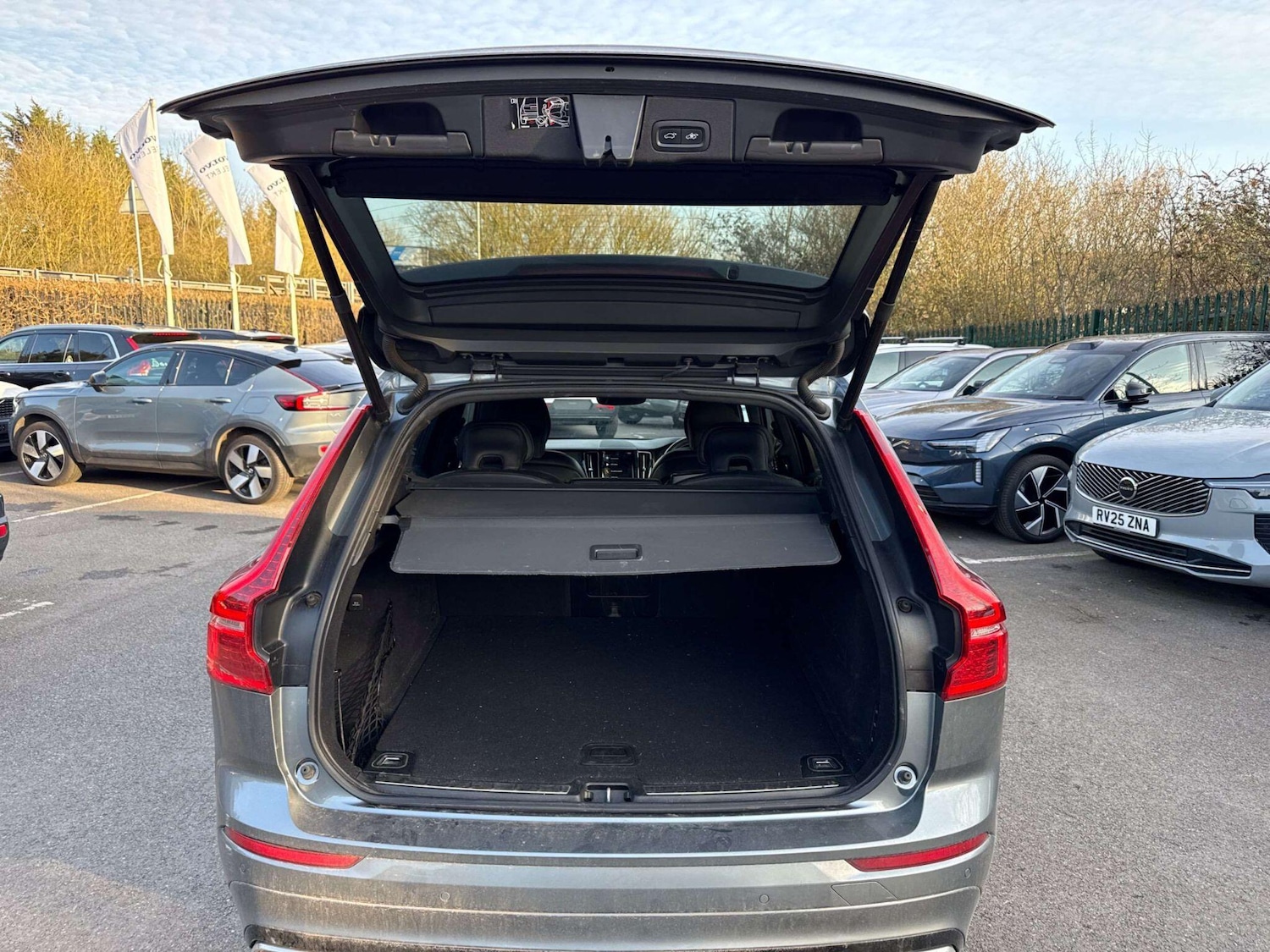 Used Volvo XC60 2018 for sale - 77768282: Photo 12