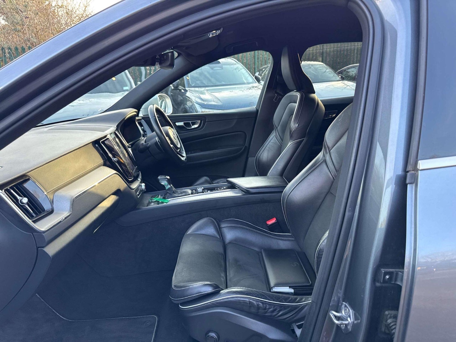 Used Volvo XC60 2018 for sale - 77768282: Photo 7