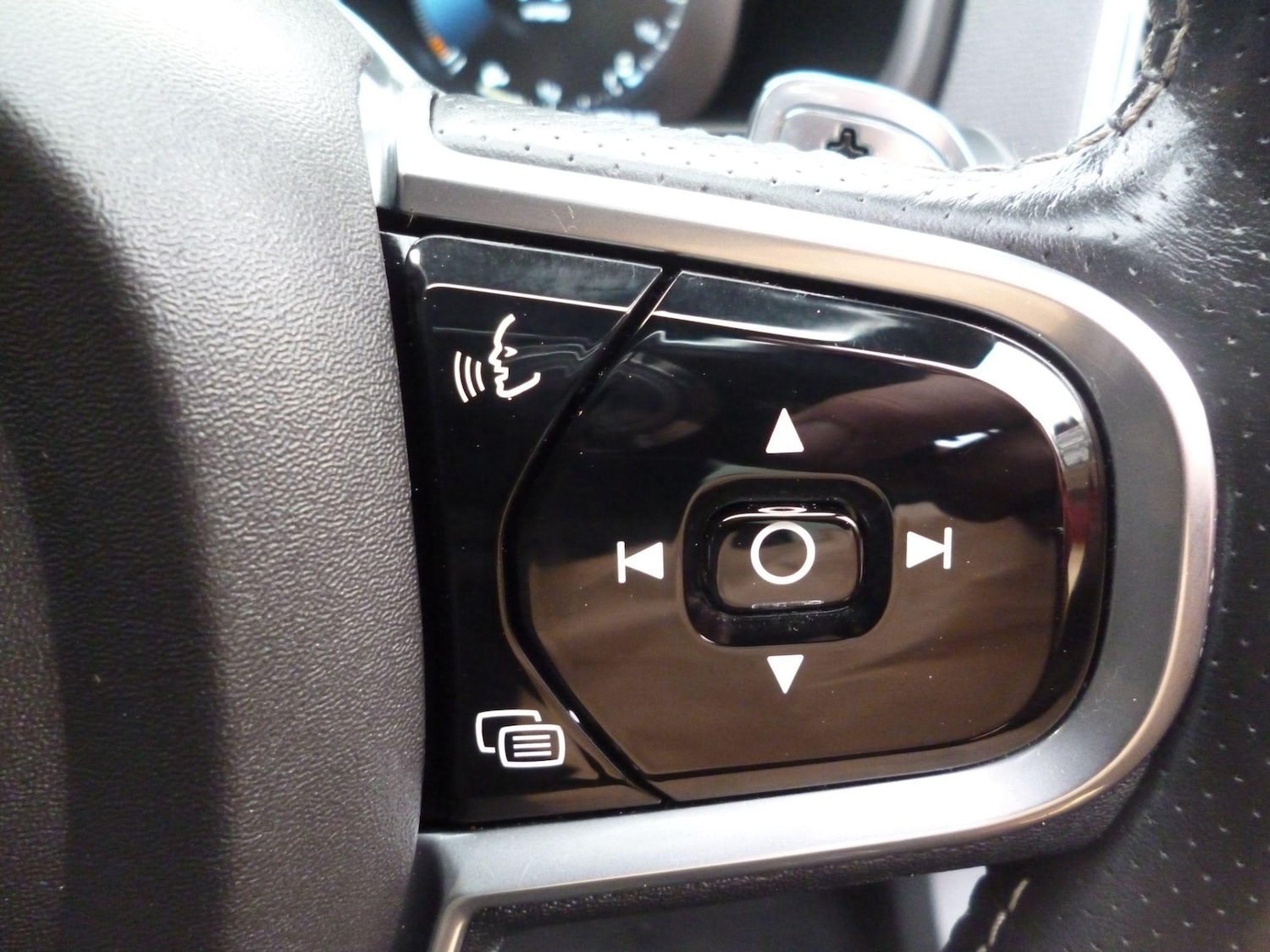 Used Volvo XC90 2016 for sale - 76476495: Photo 40