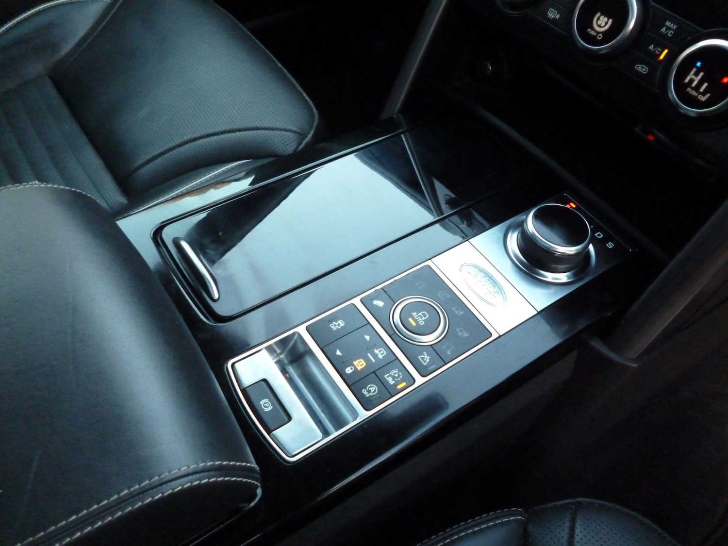 Used Land Rover Discovery 2018 for sale - 76936415: Photo 30