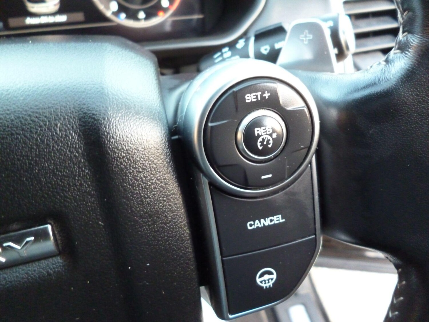 Used Land Rover Discovery 2018 for sale - 76936415: Photo 38