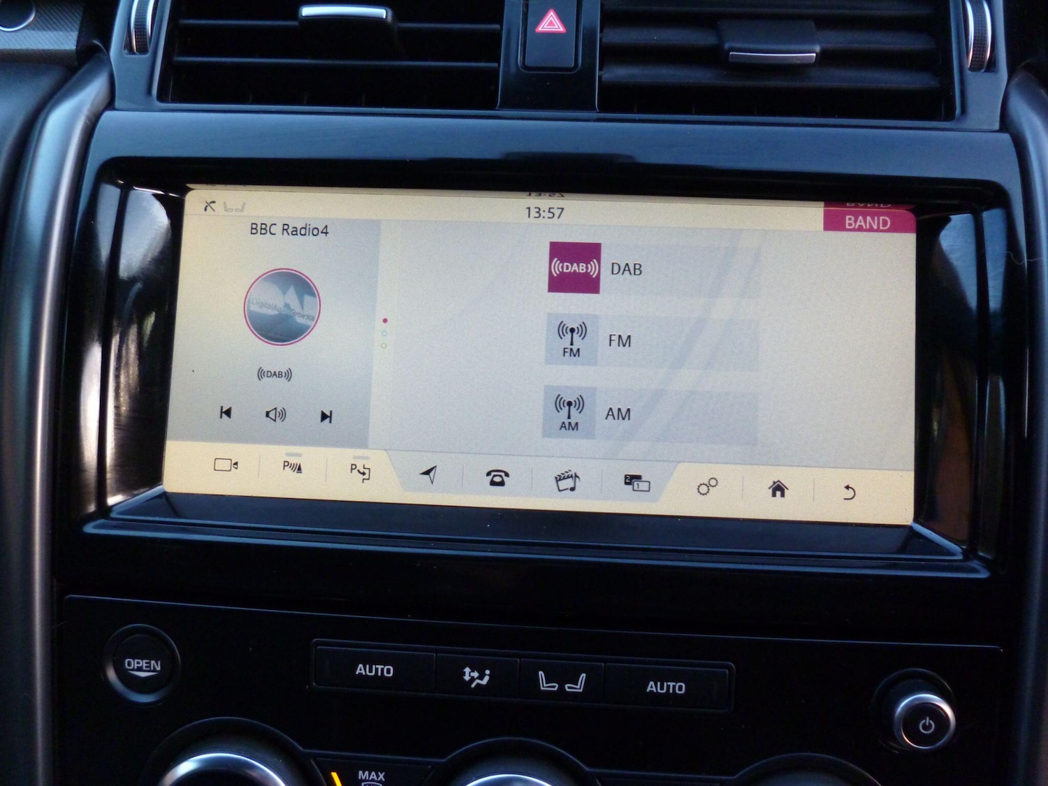 Used Land Rover Discovery 2018 for sale - 76936415: Photo 48