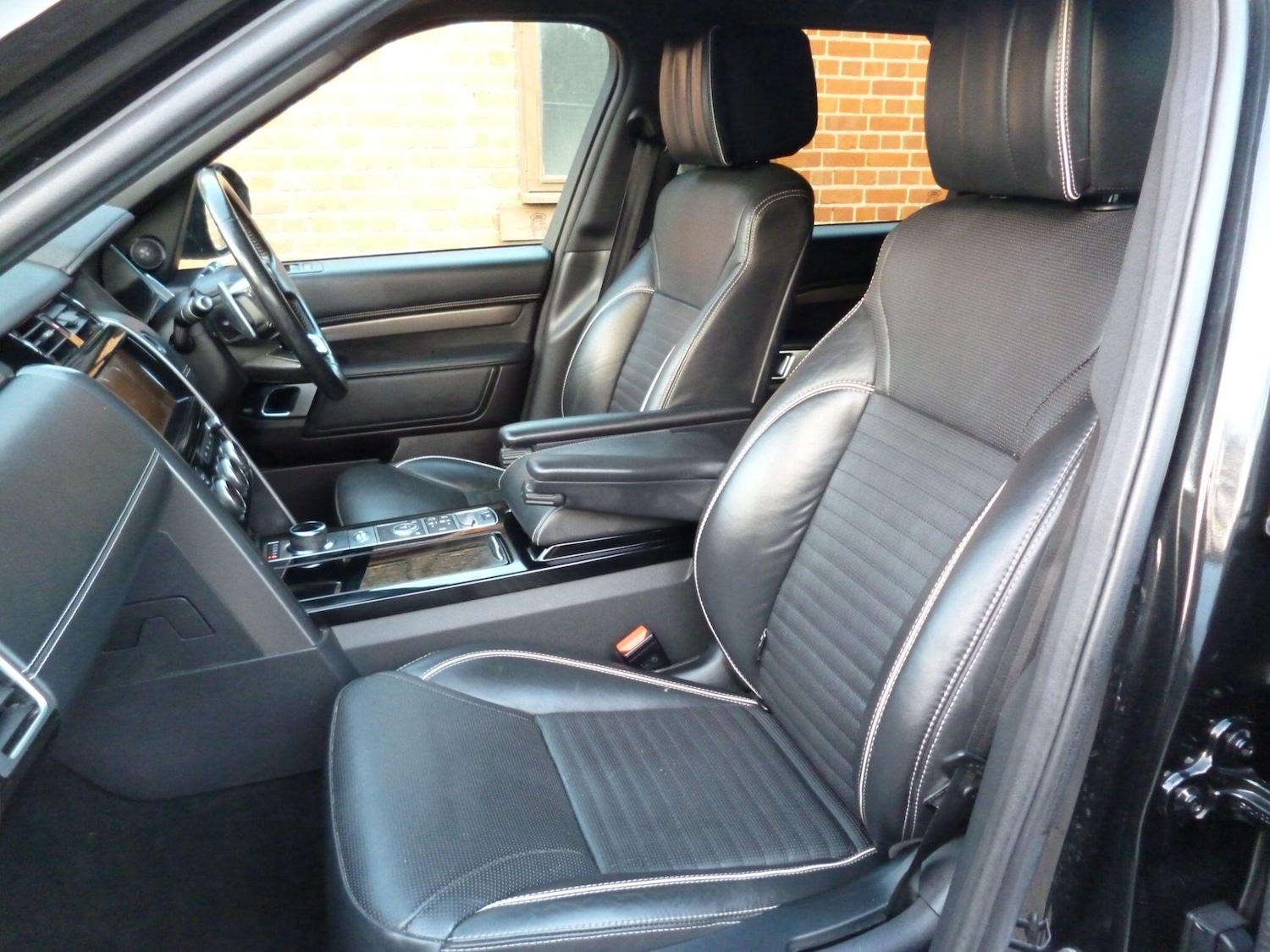 Used Land Rover Discovery 2018 for sale - 76936415: Photo 55