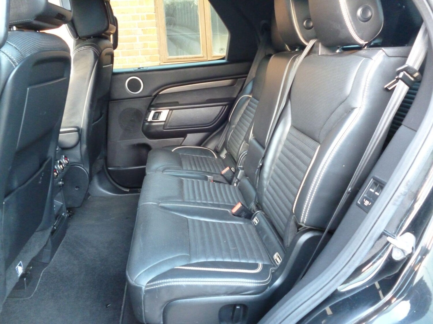 Used Land Rover Discovery 2018 for sale - 76936415: Photo 58