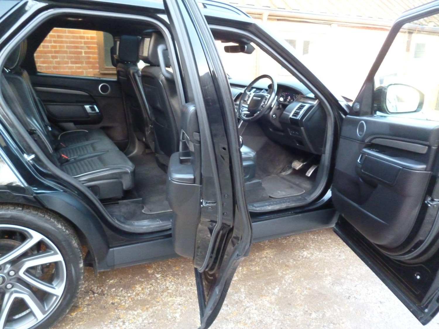 Used Land Rover Discovery 2018 for sale - 76936415: Photo 73