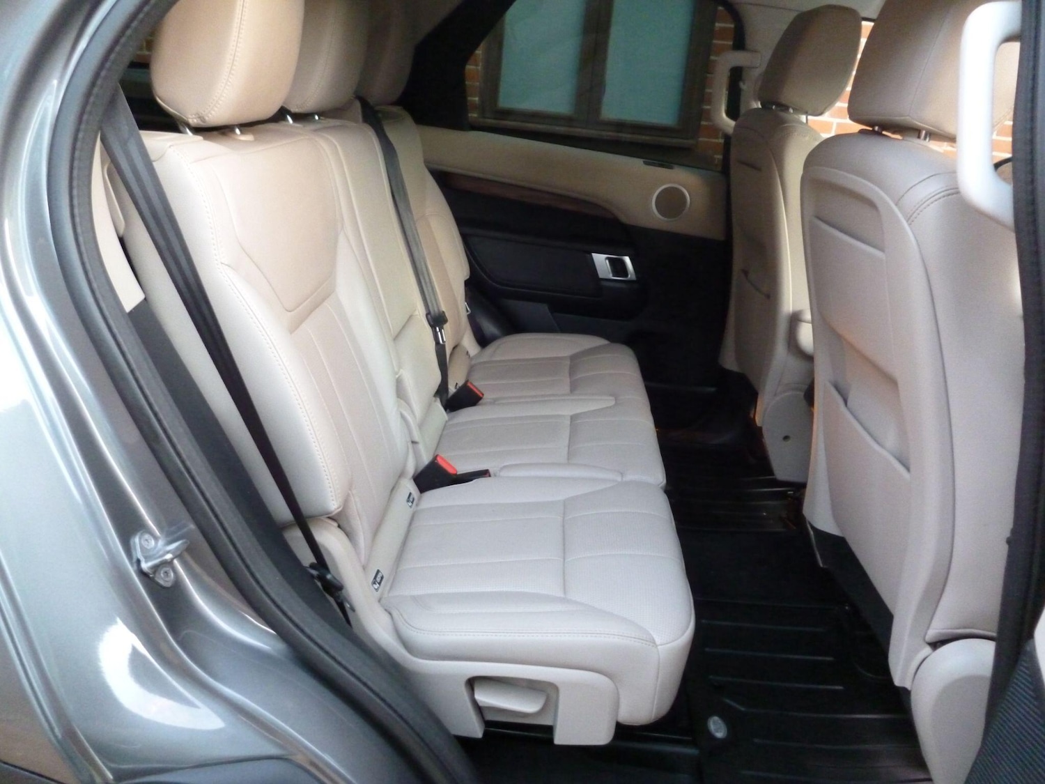 Used Land Rover Discovery 2019 for sale - 76995538: Photo 16