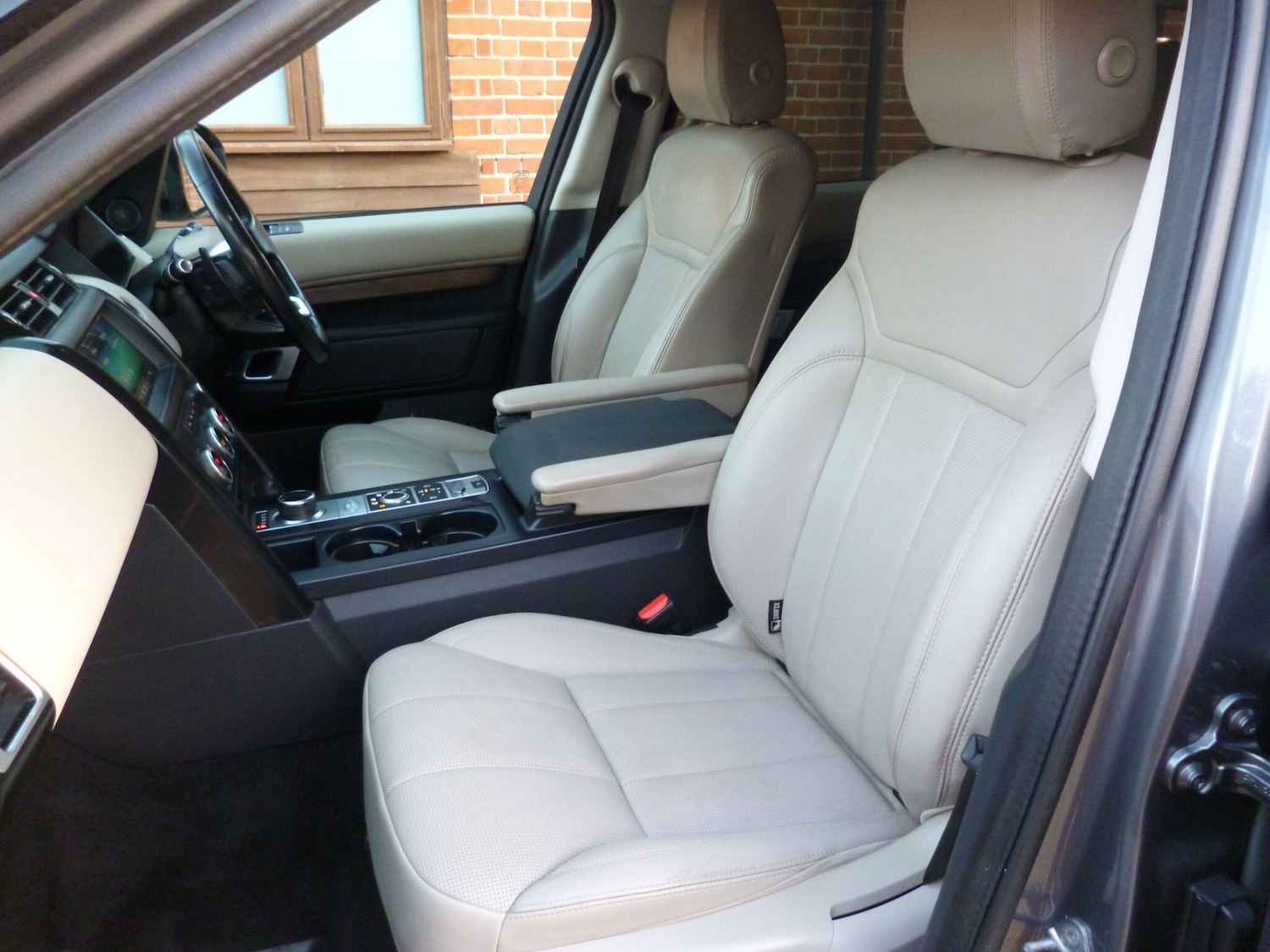 Used Land Rover Discovery 2019 for sale - 76995538: Photo 39