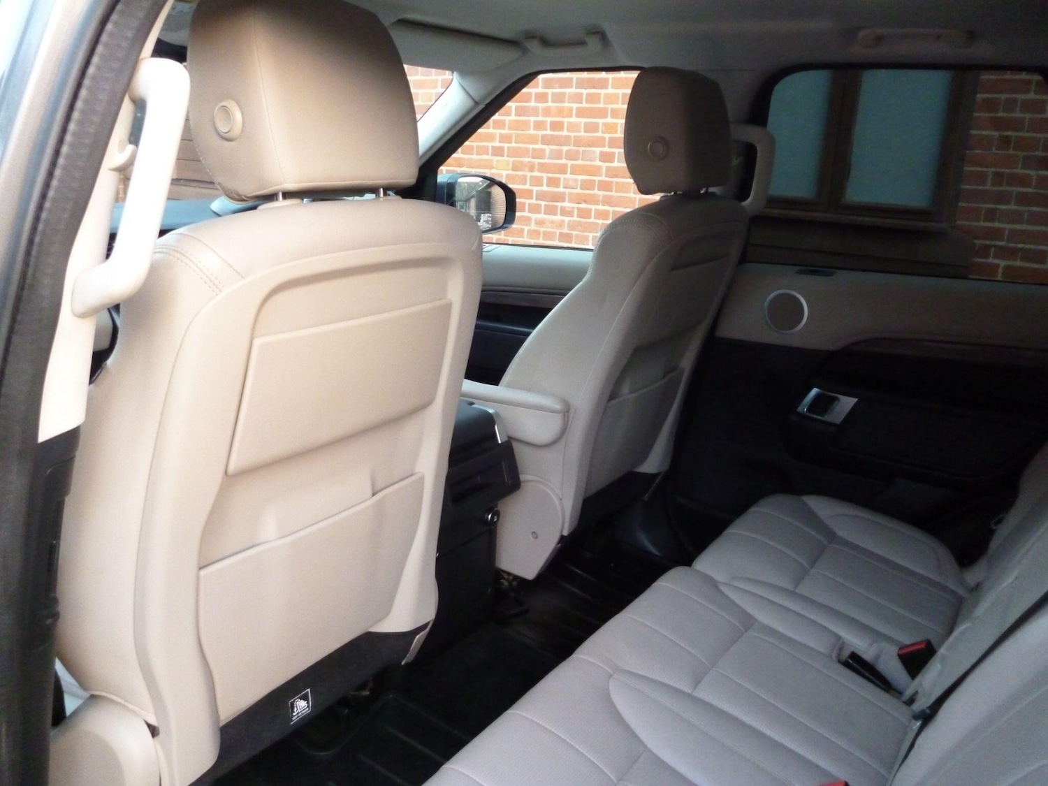 Used Land Rover Discovery 2019 for sale - 76995538: Photo 41