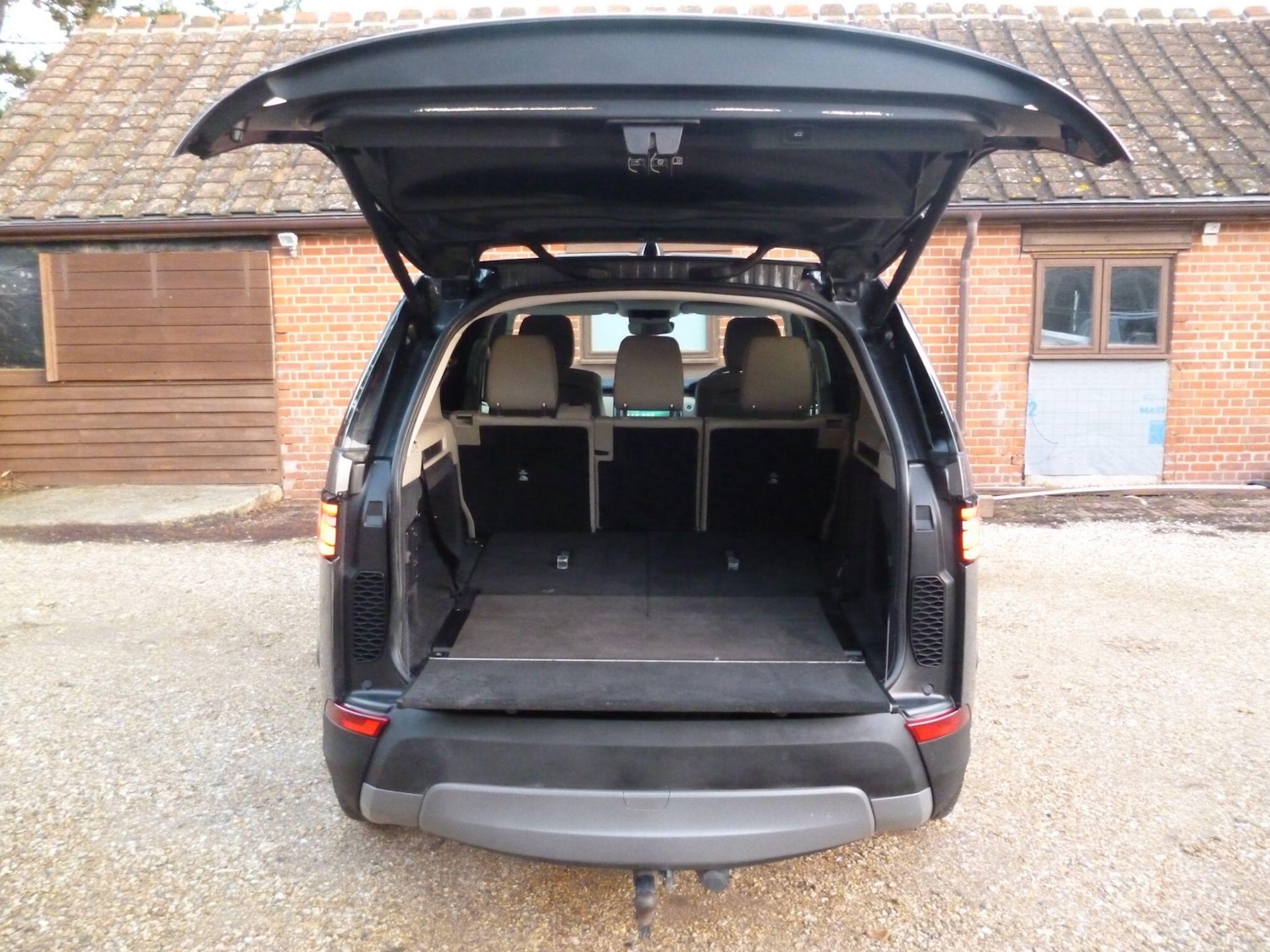 Used Land Rover Discovery 2019 for sale - 76995538: Photo 46