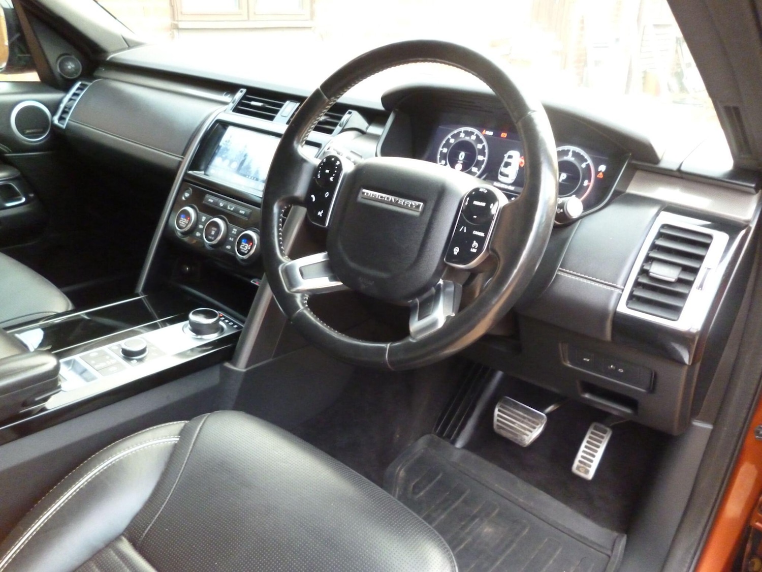 Used Land Rover Discovery 2019 for sale - 76476510: Photo 13