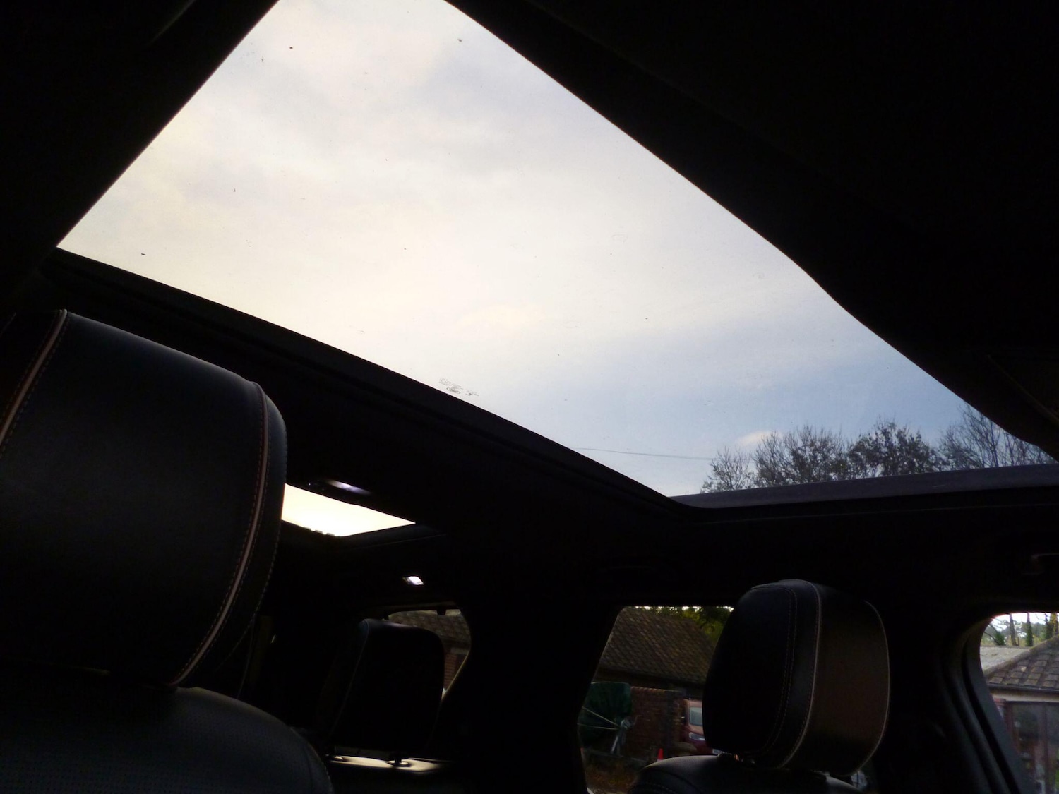 Used Land Rover Discovery 2019 for sale - 76476510: Photo 21