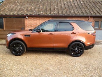 Used Land Rover Discovery 2019 for sale - 76476510: Photo