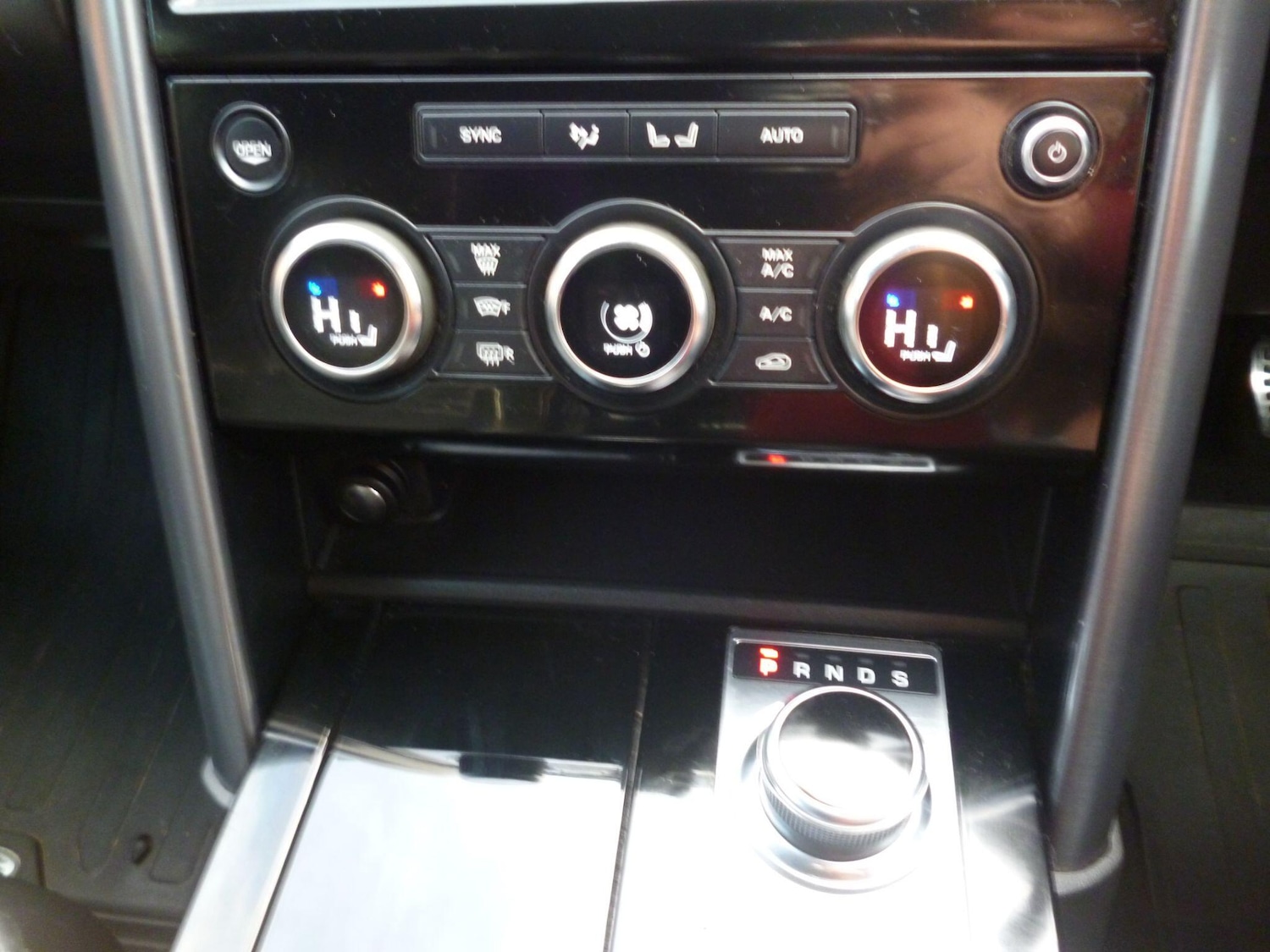 Used Land Rover Discovery 2019 for sale - 76476510: Photo 35