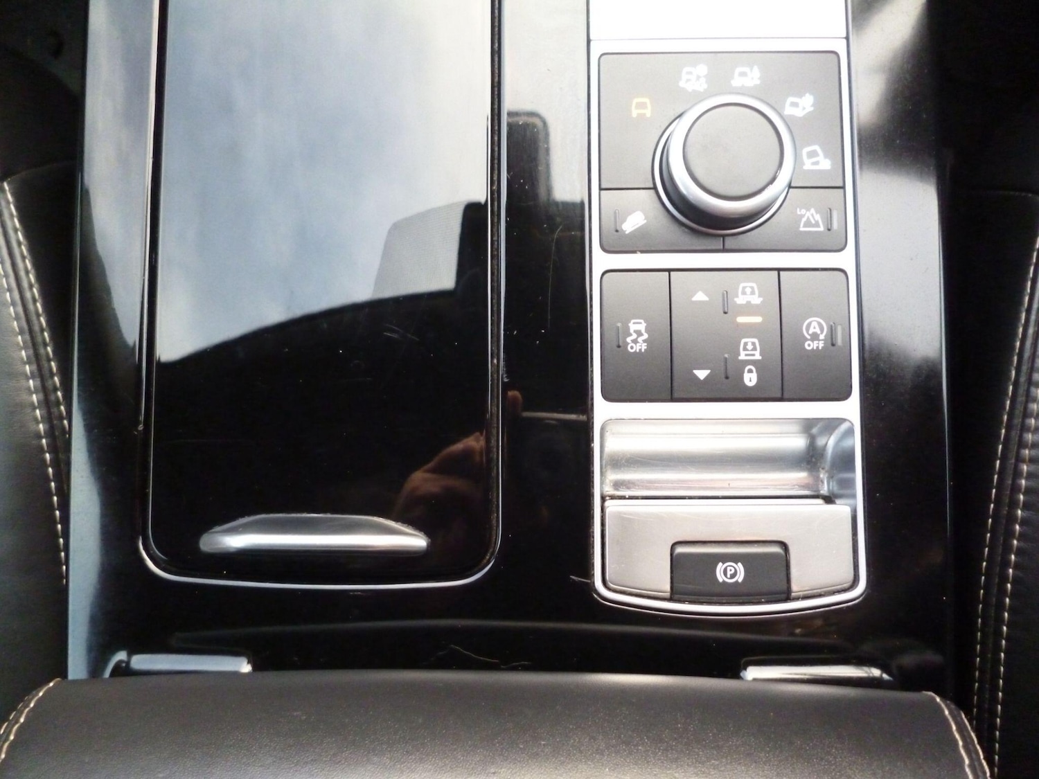 Used Land Rover Discovery 2019 for sale - 76476510: Photo 36