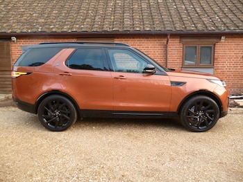 Used Land Rover Discovery 2019 for sale - 76476510: Photo