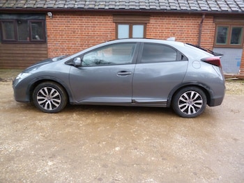 Used Honda Civic 2016 for sale - 76753381: Photo