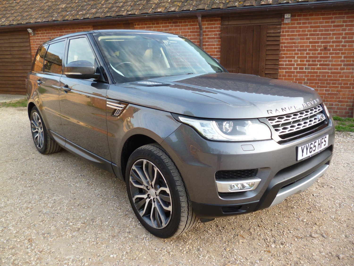 Used Land Rover Range Rover Sport 2015 for sale - 76476496: Photo 1