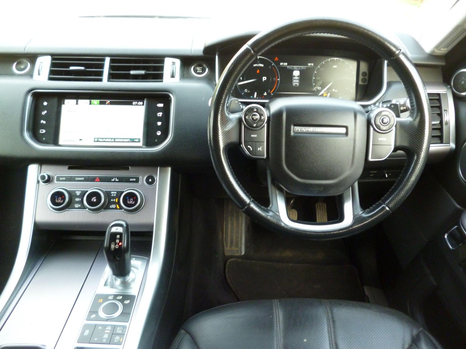 Used Land Rover Range Rover Sport 2015 for sale - 76476496: Photo 9