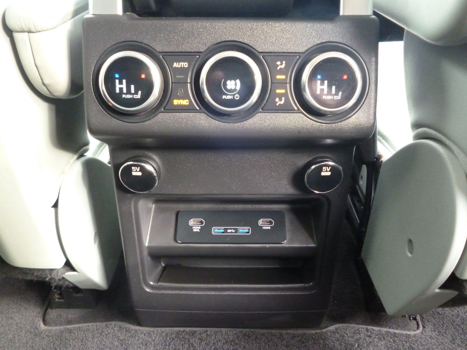 Used Land Rover Discovery 2017 for sale - 76992511: Photo 20