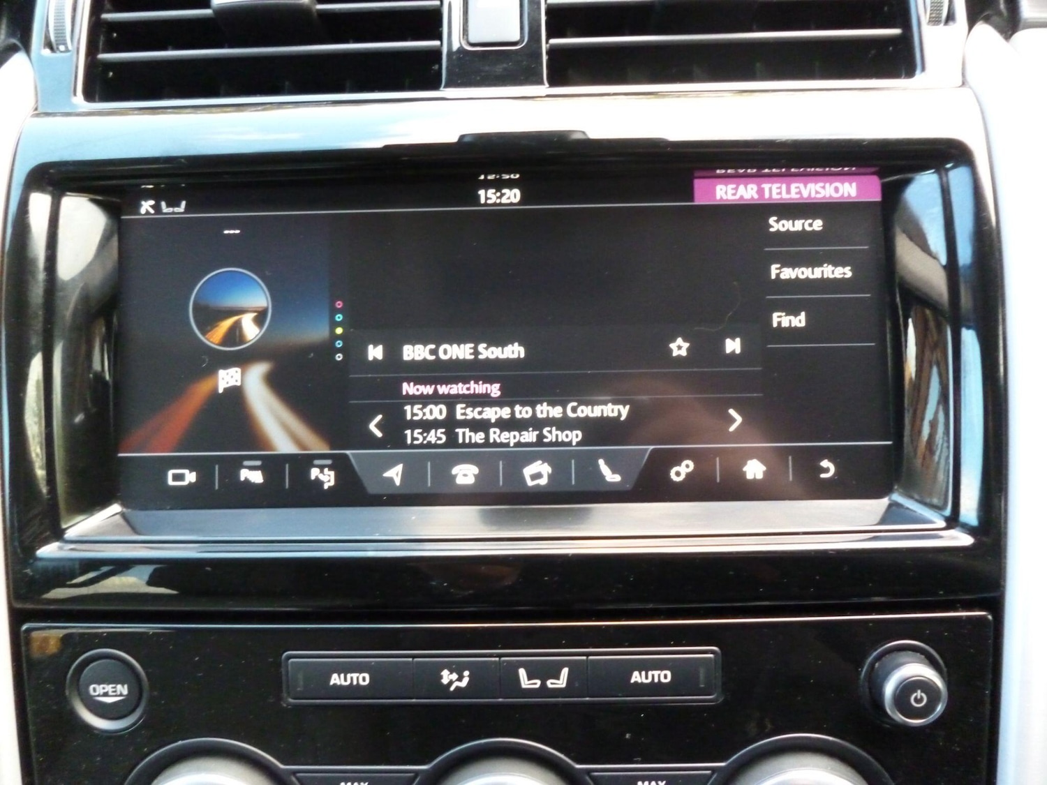 Used Land Rover Discovery 2017 for sale - 76992511: Photo 42