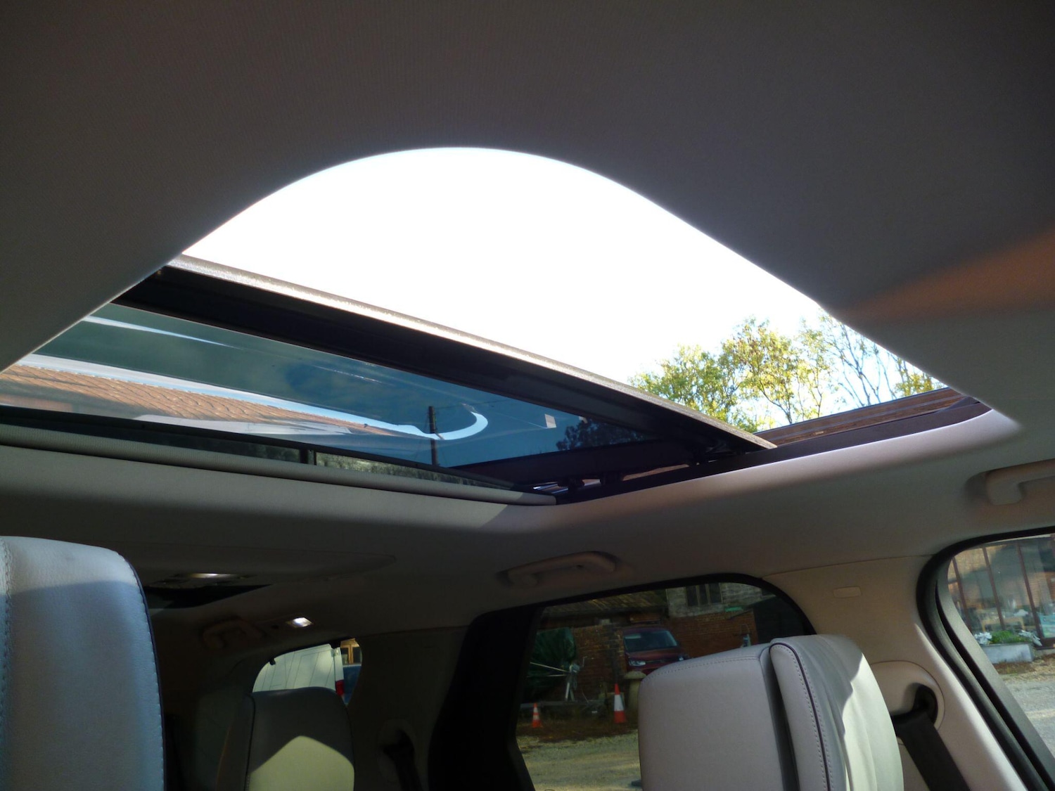 Used Land Rover Discovery 2017 for sale - 76992511: Photo 63