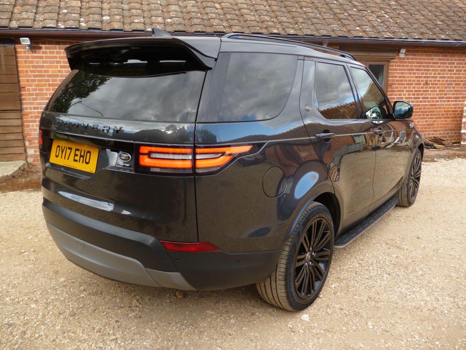 Used Land Rover Discovery 2017 for sale - 76992511: Photo 7