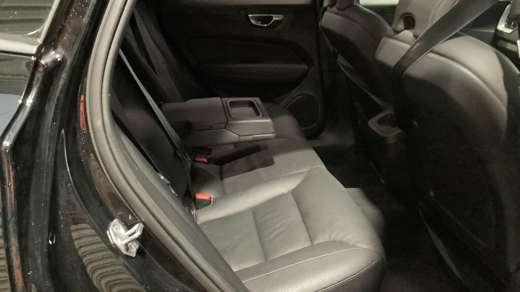 Used Volvo XC60 2021 for sale - 76866007: Photo 7