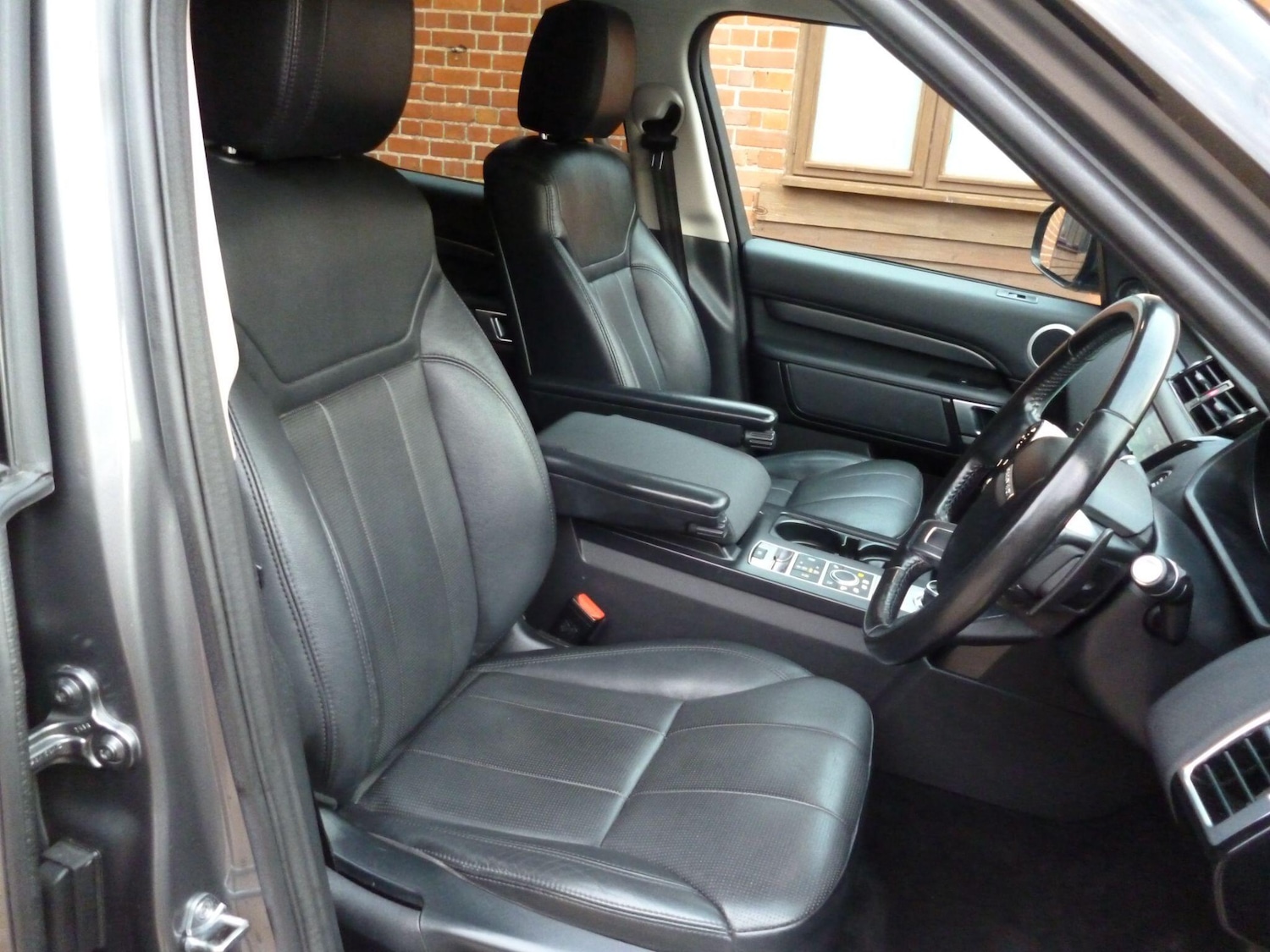 Used Land Rover Discovery 2018 for sale - 76753038: Photo 14