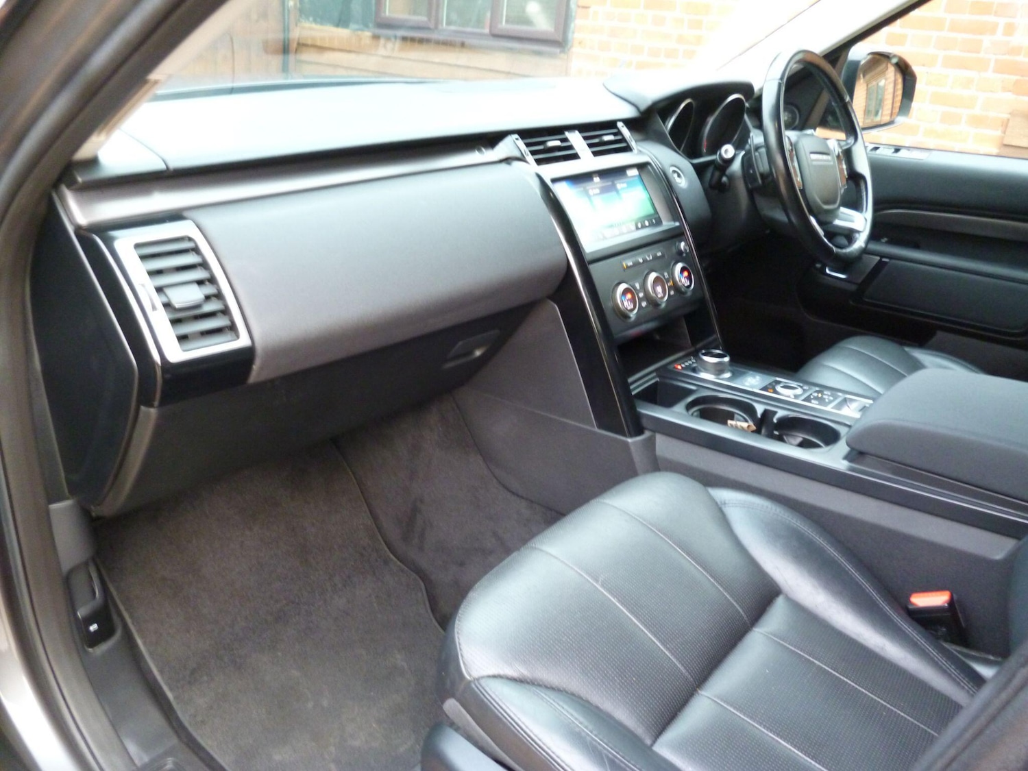 Used Land Rover Discovery 2018 for sale - 76753038: Photo 39