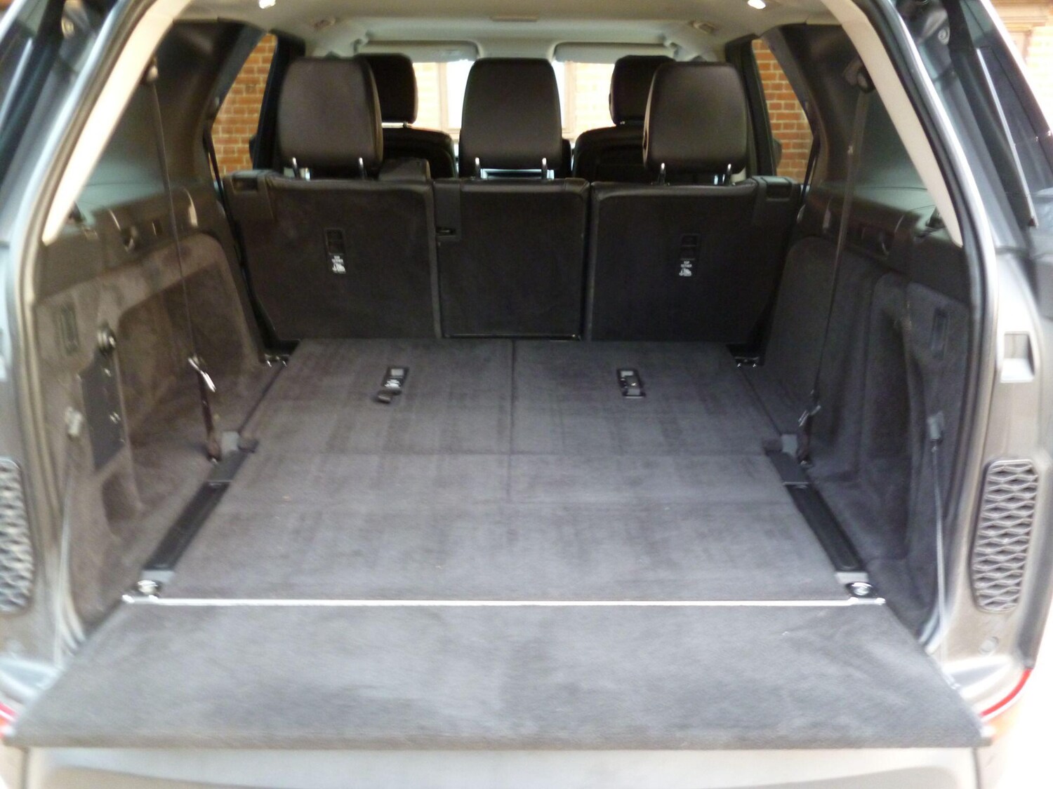 Used Land Rover Discovery 2018 for sale - 76753038: Photo 50