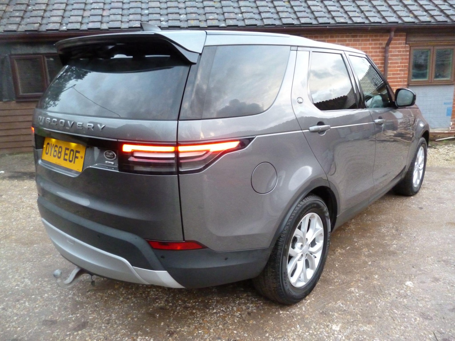 Used Land Rover Discovery 2018 for sale - 76753038: Photo 8