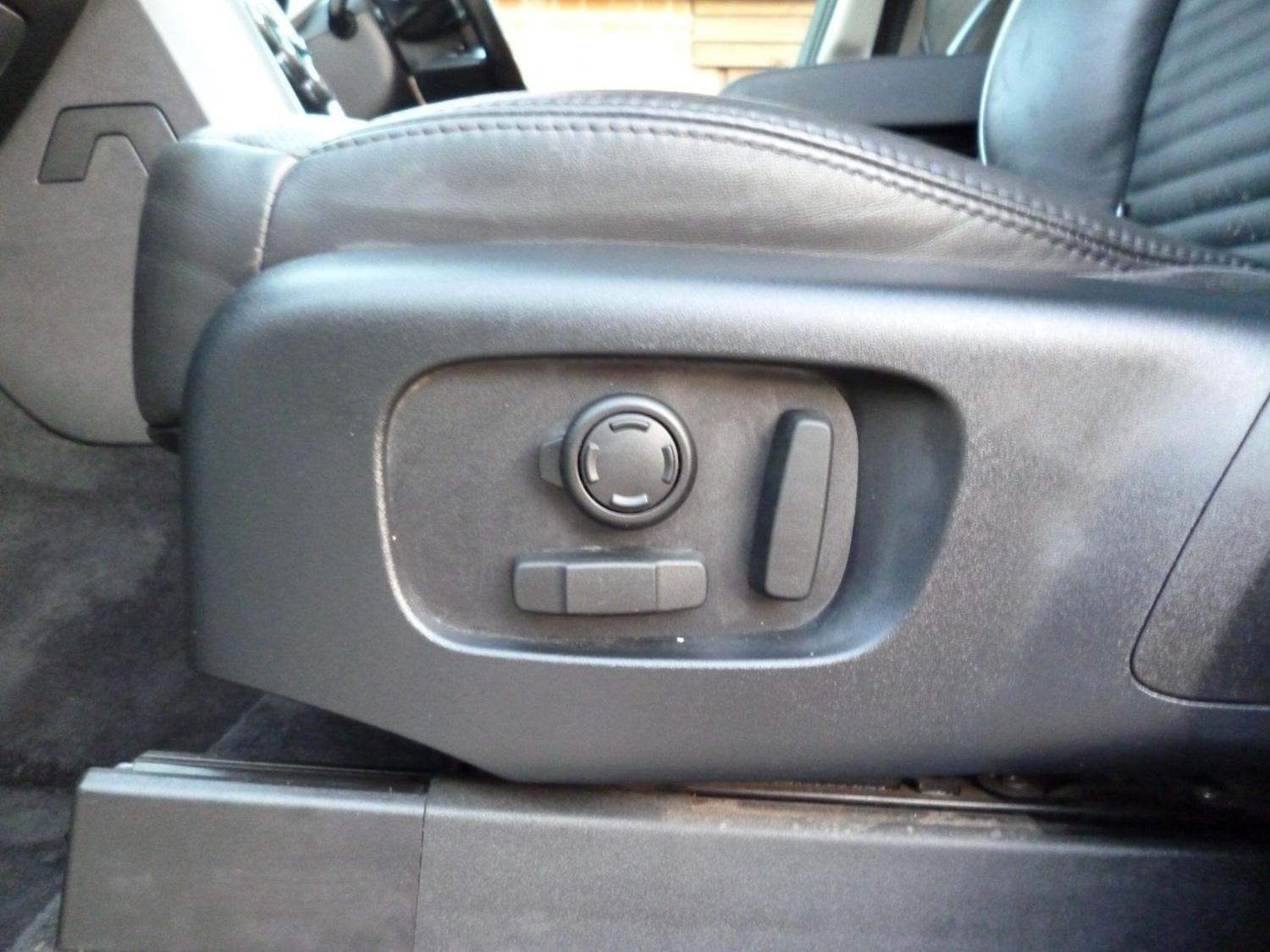 Used Land Rover Discovery 2020 for sale - 77015459: Photo 41