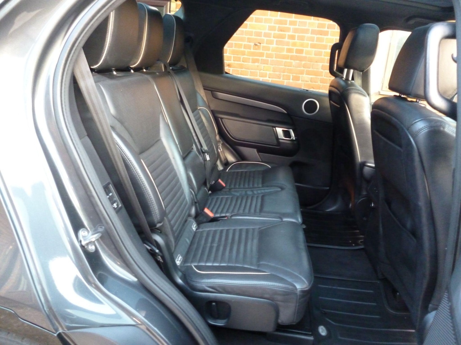 Used Land Rover Discovery 2019 for sale - 76832757: Photo 17