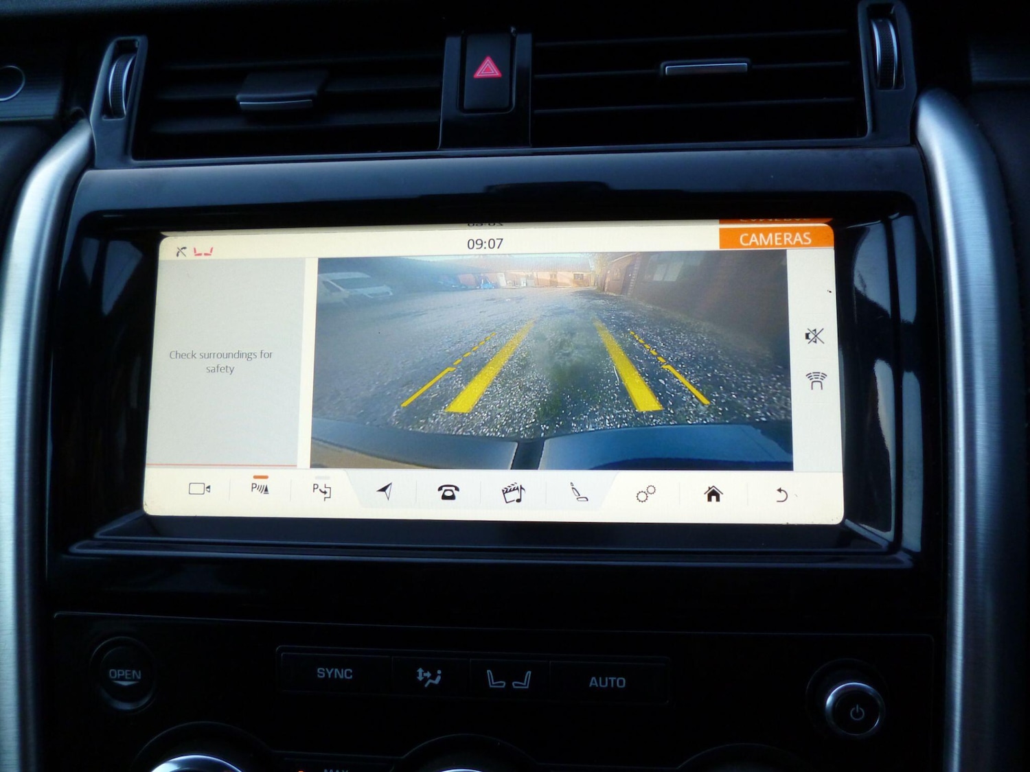 Used Land Rover Discovery 2019 for sale - 76832757: Photo 44