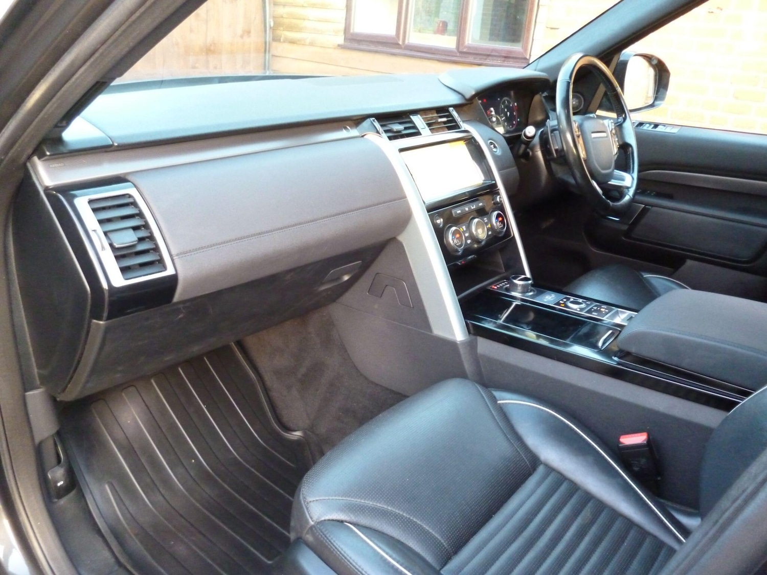 Used Land Rover Discovery 2019 for sale - 76832757: Photo 47