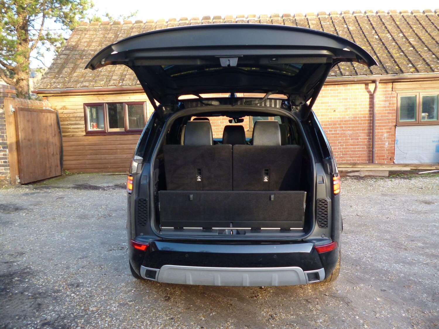 Used Land Rover Discovery 2019 for sale - 76832757: Photo 53