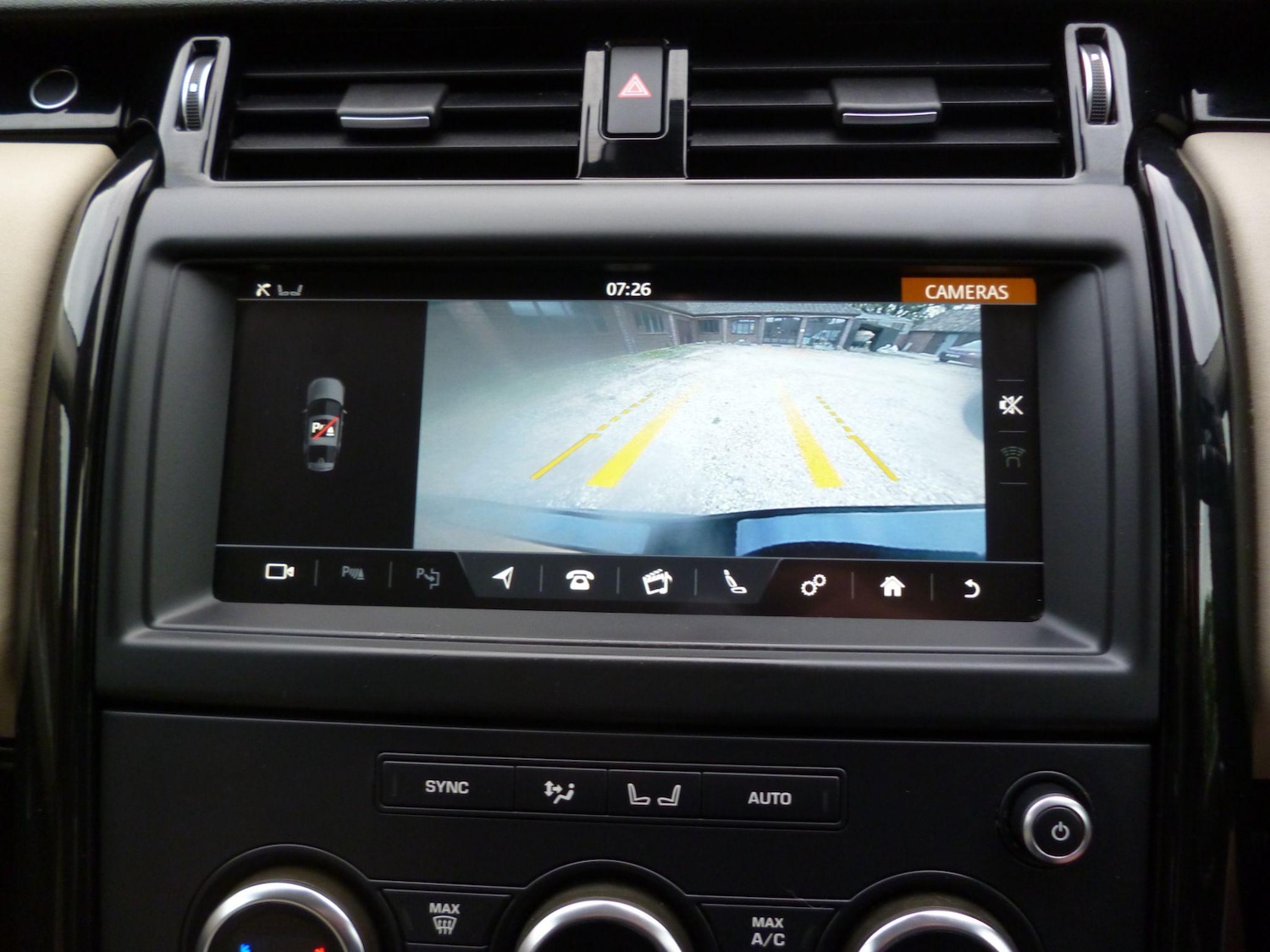 Used Land Rover Discovery 2019 for sale - 76476523: Photo 32