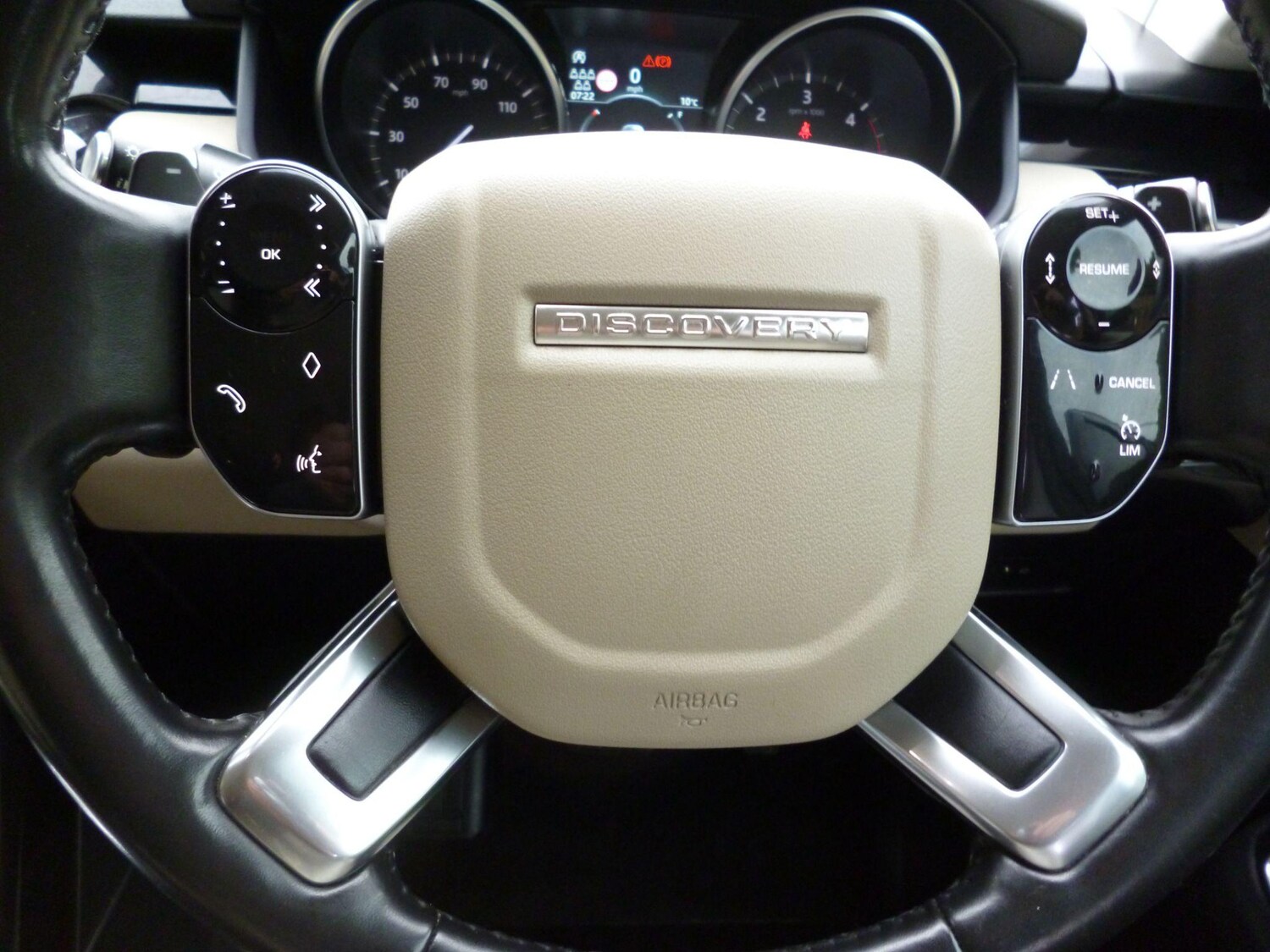 Used Land Rover Discovery 2019 for sale - 76476523: Photo 33