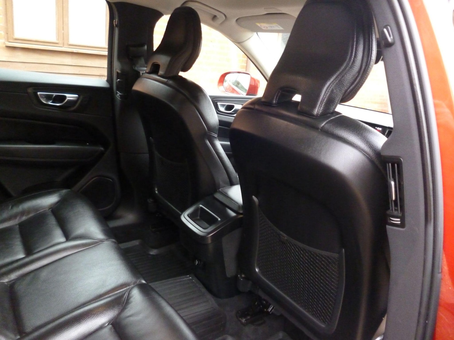 Used Volvo XC60 2018 for sale - 76476520: Photo 16