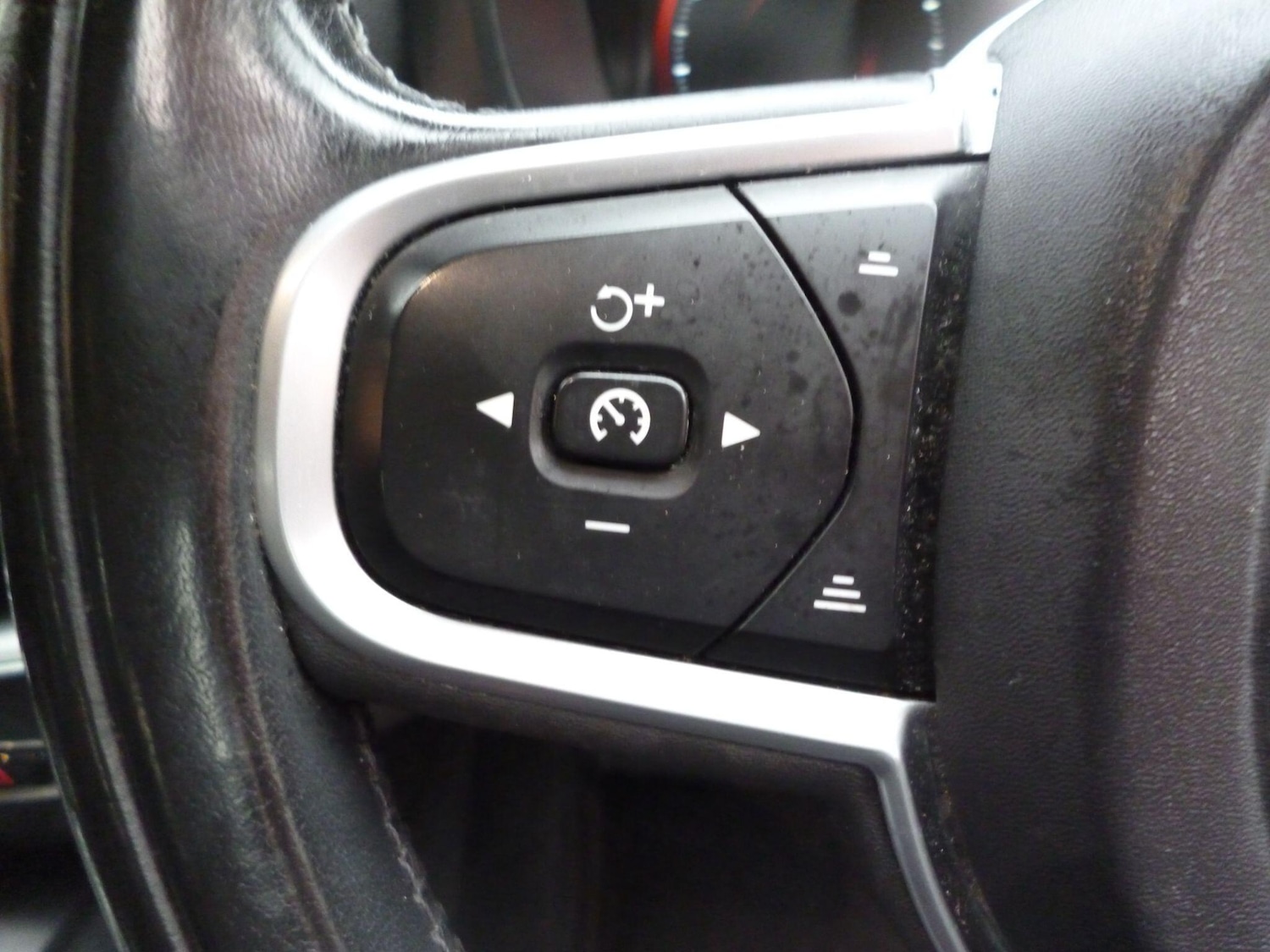 Used Volvo XC60 2018 for sale - 76476520: Photo 20